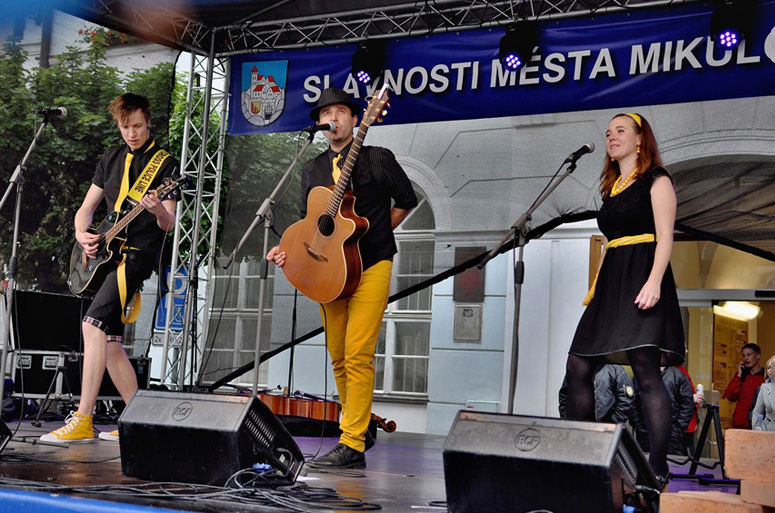 2015